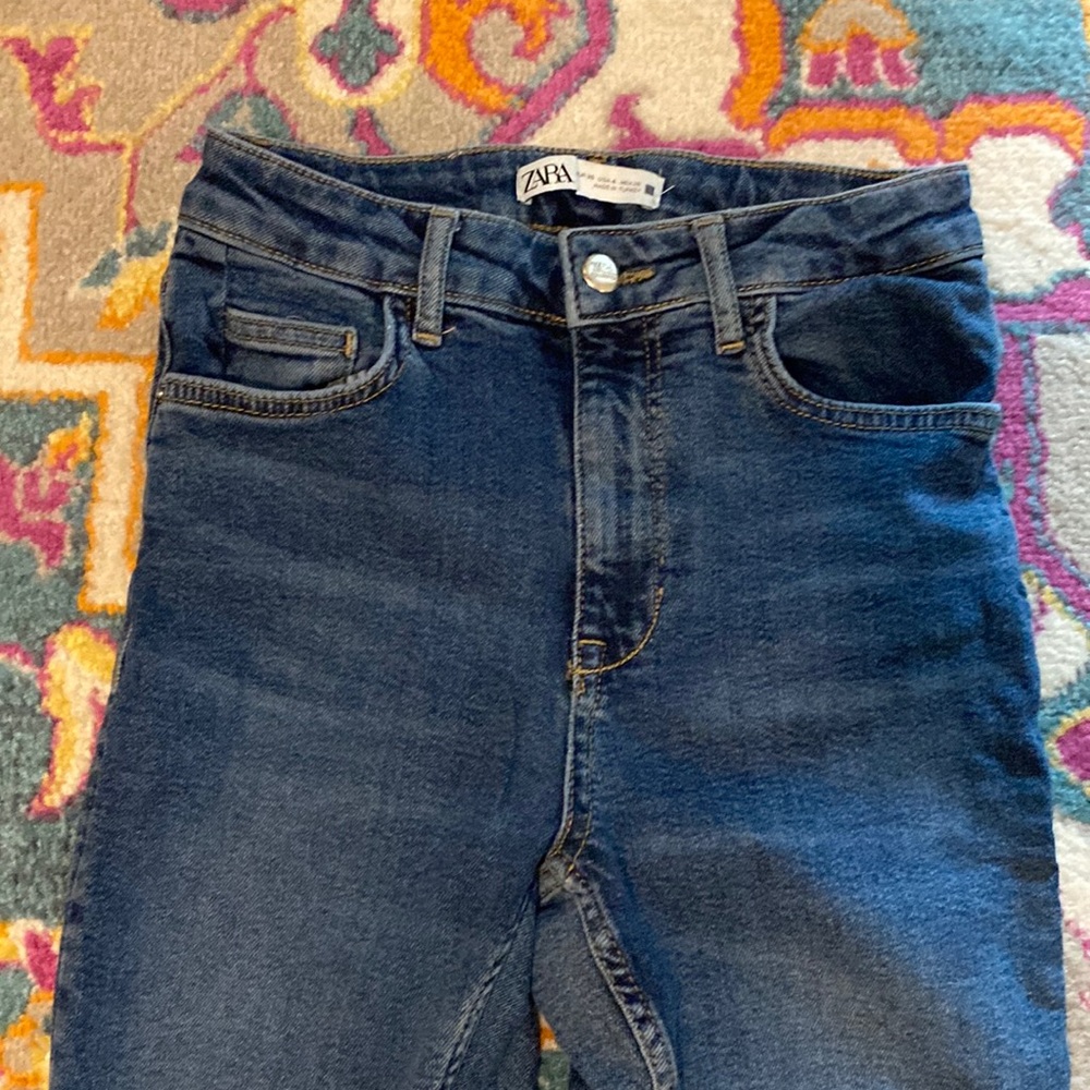 Zara size 4 Flare Jeans